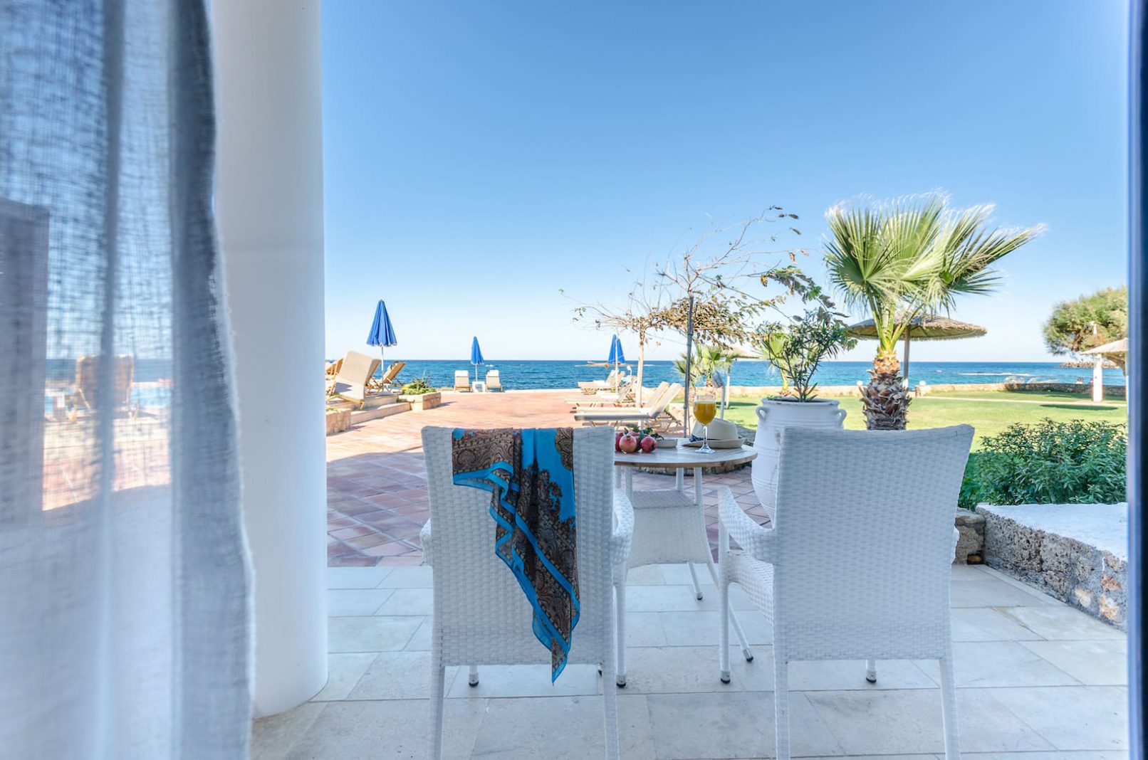 Studio with Sea & Pool View